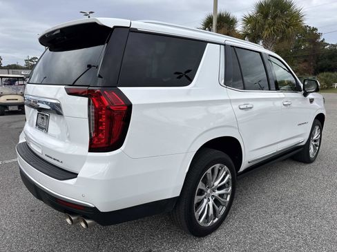 Used 2023 GMC Yukon Denali image 3