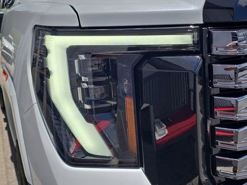 New 2026 GMC Sierra 2500 Denali Ultimate w/ Max Trailering Package AWD/4WD image 10