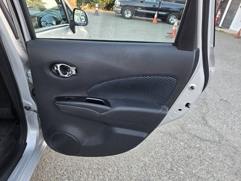 Used 2014 Nissan Versa Note SV w/ Convenience Package FWD image 31