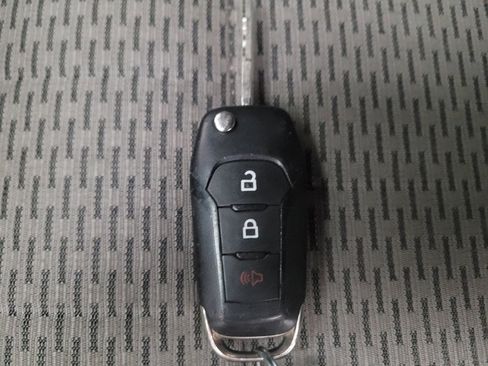 Used 2015 Ford F150 XLT w/ Equipment Group 301A Mid image 32