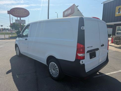 Used 2020 Mercedes-Benz Metris image 8
