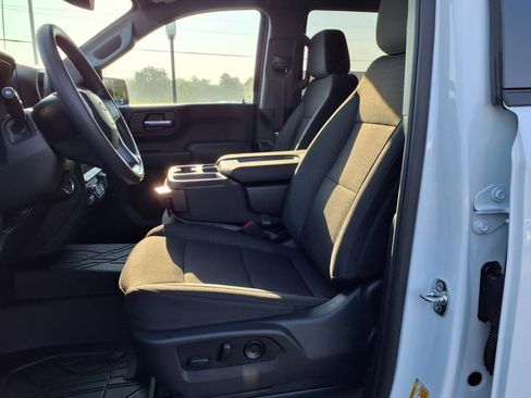 New 2026 Chevrolet Silverado 1500 Custom image 9