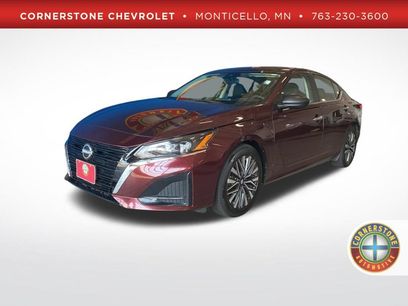 Used 2024 Nissan Altima 2.5 SV