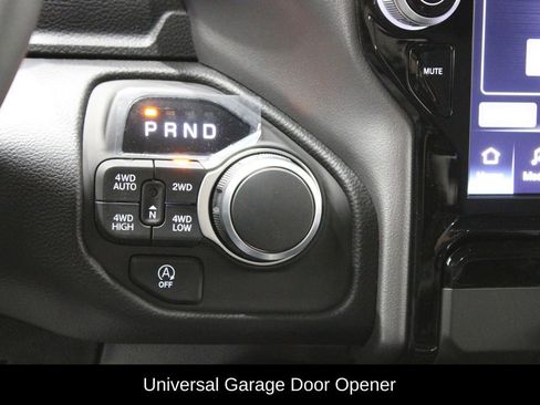 New 2026 RAM 1500 4x4 Crew Cab image 24