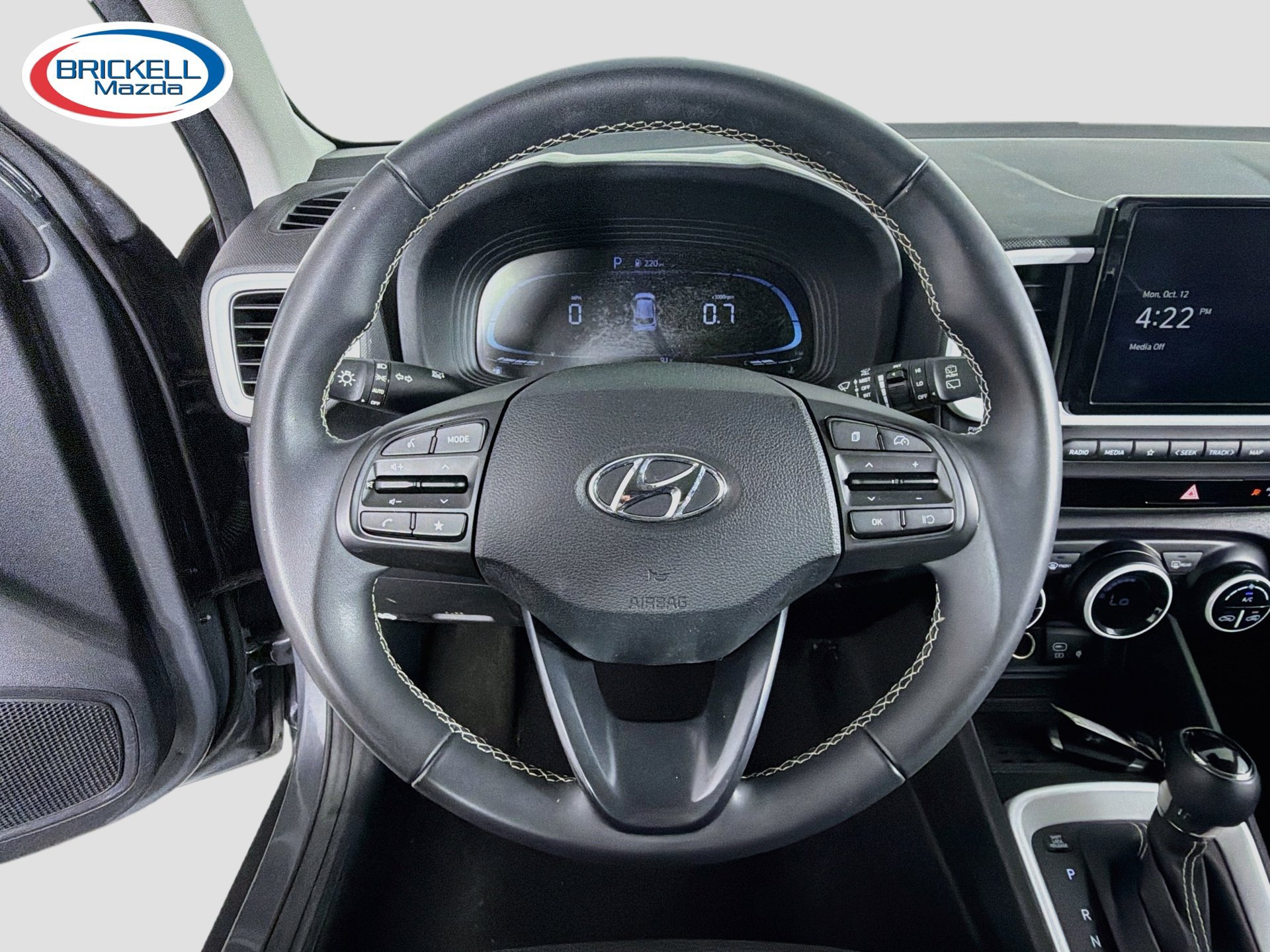 Used 2024 Hyundai Venue Limited FWD image 34
