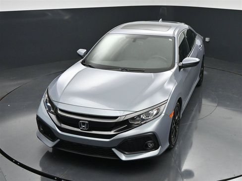 Used 2018 Honda Civic EX-L image 21