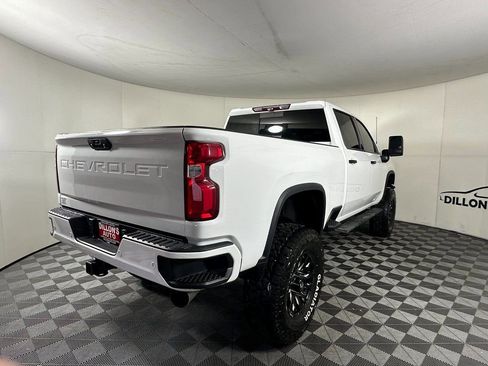 Used 2021 Chevrolet Silverado 2500 LTZ w/ LTZ Plus Package image 8