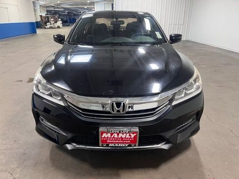 Used 2017 Honda Accord Sport image 8