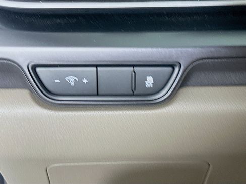 Used 2026 Kia Carnival FWD image 17