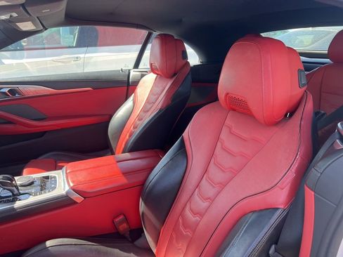Used 2023 BMW 840i Convertible w/ Comfort Seating Package image 9