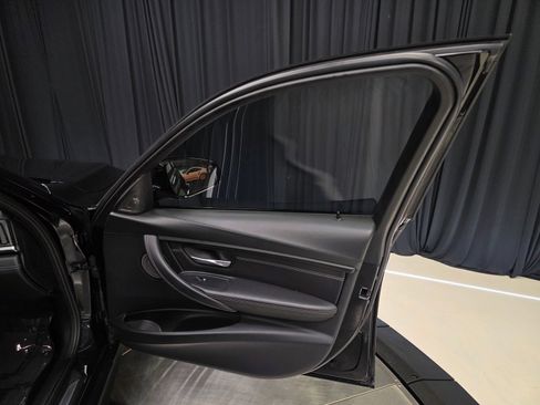 Used 2015 BMW M3 RWD image 32