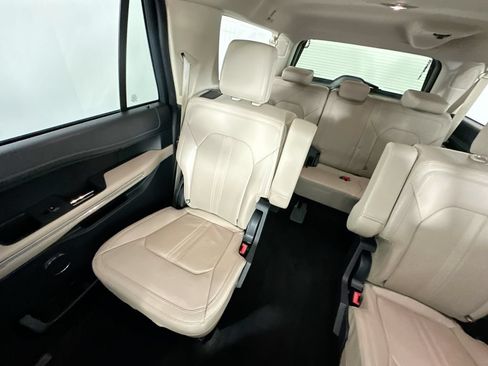 Used 2022 Ford Expedition Max Limited AWD/4WD image 12