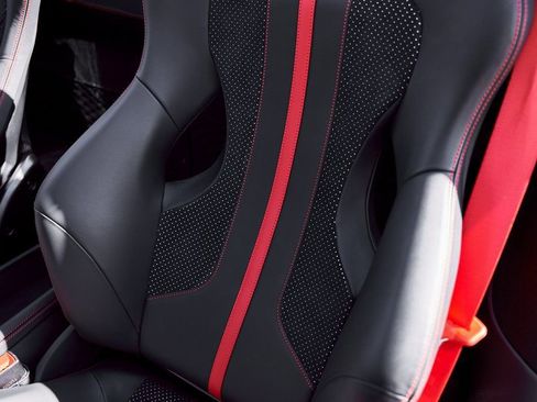 Used 2022 Ferrari F8 Tributo image 54