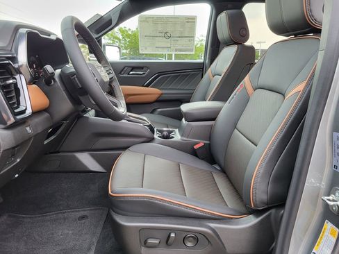 New 2026 GMC Canyon AT4 w/ Technology Plus Package image 4