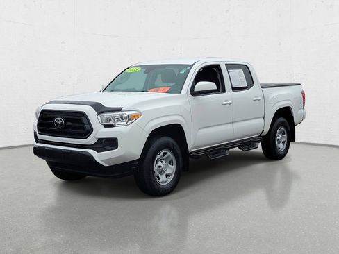 Used 2023 Toyota Tacoma SR image 4