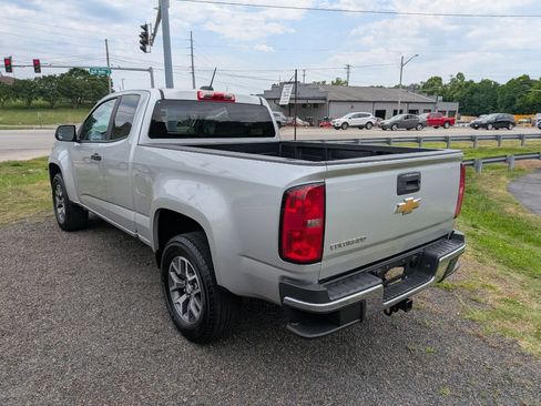 Used 2019 Chevrolet Colorado W/T RWD image 3