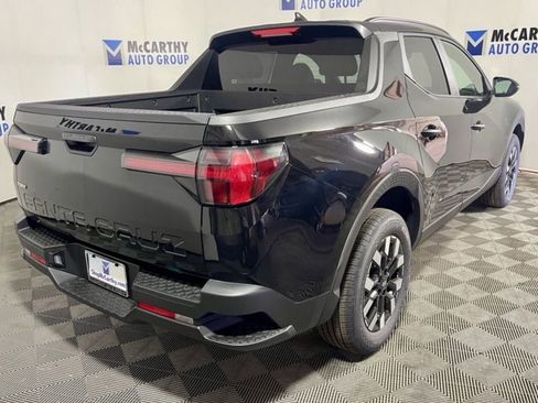 Used 2025 Hyundai Santa Cruz SE FWD image 9