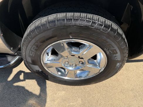 Used 2007 GMC Yukon XL Denali AWD/4WD image 7