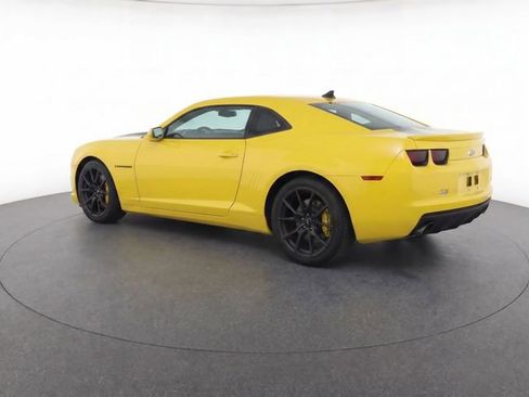 Used 2010 Chevrolet Camaro SS w/ RS Package RWD image 5