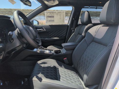 New 2026 Nissan Rogue Platinum AWD/4WD image 12