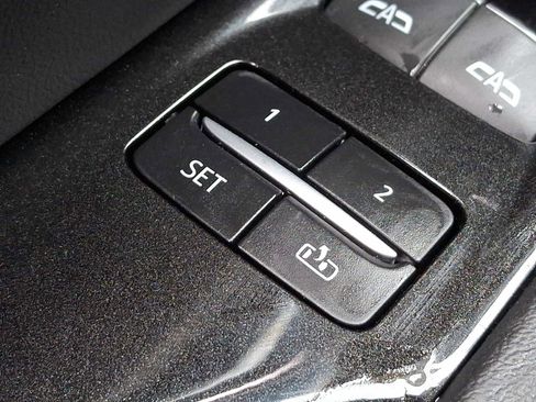 Certified 2024 Cadillac Escalade Premium Luxury w/ Performance Package image 36