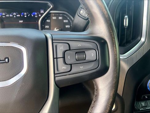 Used 2022 GMC Sierra 2500 Denali w/ Denali Ultimate Package AWD/4WD image 25