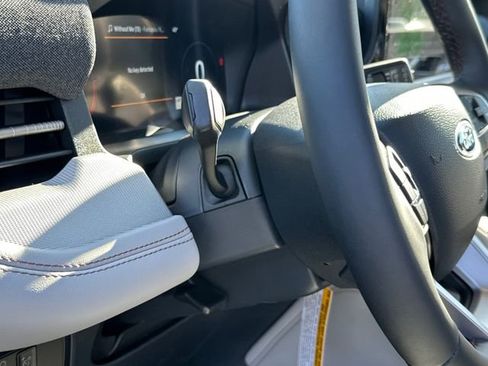 New 2026 Ford Explorer Active w/ Active Comfort Package image 29