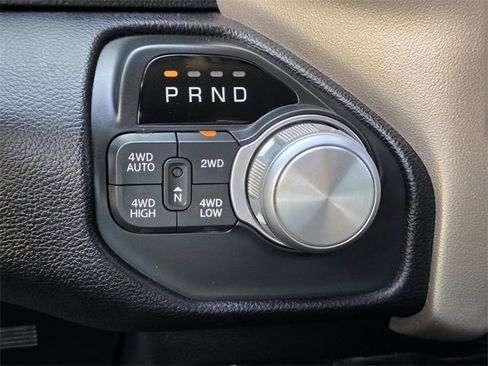 Used 2019 RAM 1500 Laramie image 22