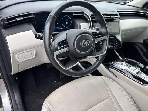 Used 2024 Hyundai Tucson Limited AWD/4WD image 19