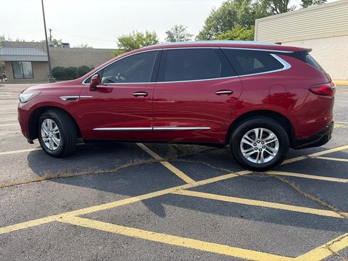 Used 2018 Buick Enclave Essence FWD image 4