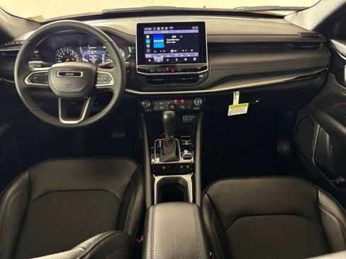 New 2026 Jeep Compass Trailhawk w/ Trailer Tow Group image 35