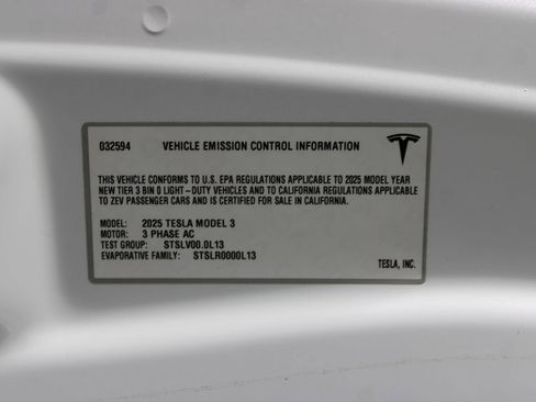 Used 2025 Tesla Model 3 Long Range RWD image 29