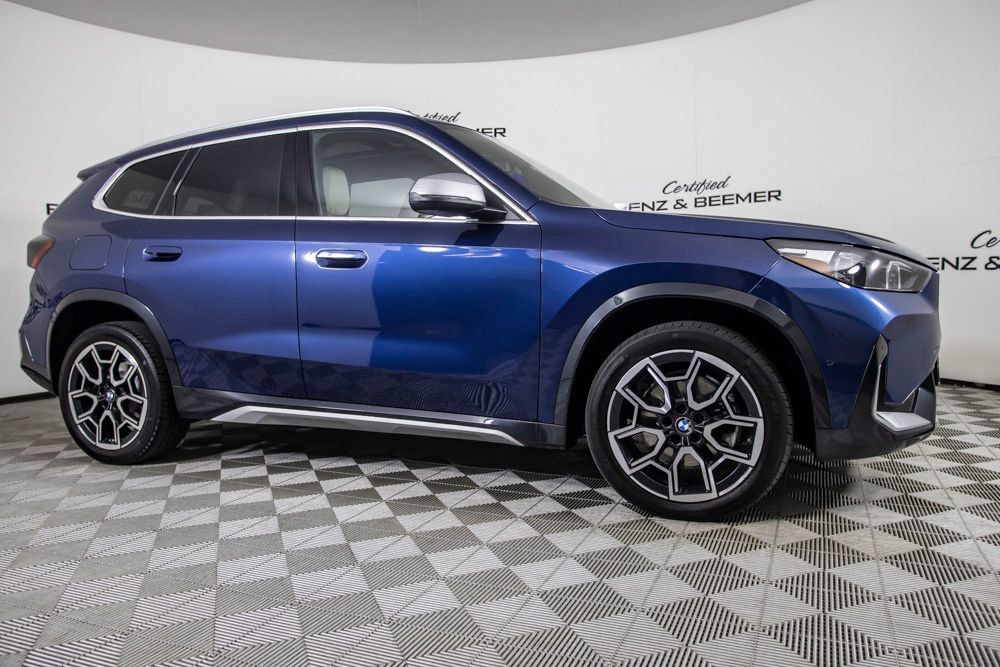 Used 2023 BMW X1 xDrive28i w/ Convenience Package AWD/4WD image 2
