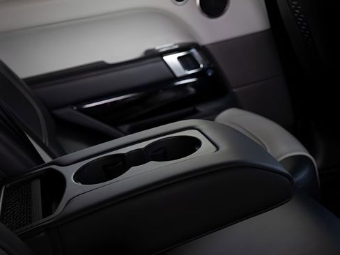 Used 2020 Land Rover Range Rover Sport SVR image 75