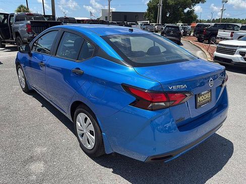 Used 2021 Nissan Versa S FWD image 6