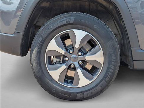 Used 2023 Jeep Grand Cherokee 4WD 4xe image 23