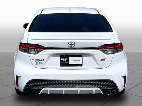 Used 2021 Toyota Corolla SE FWD image 4