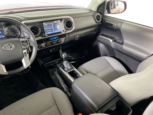 Used 2022 Toyota Tacoma SR5 AWD/4WD image 21