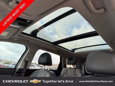 Used 2022 Kia Sorento EX w/ Panoramic Sunroof Package FWD image 30