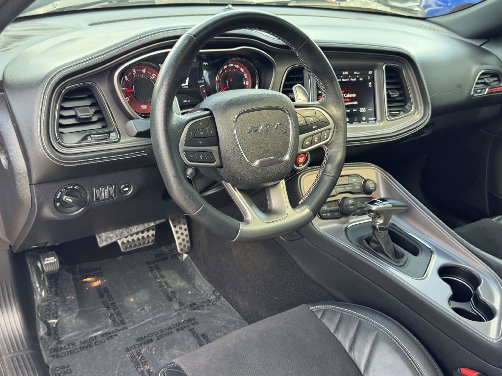 Used 2023 Dodge Challenger SRT Hellcat RWD image 2