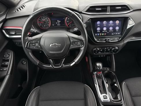 Certified 2022 Chevrolet TrailBlazer RS w/ Sun and Liftgate Package FWD image 13