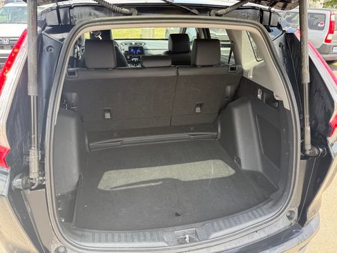 Used 2019 Honda CR-V Touring image 5