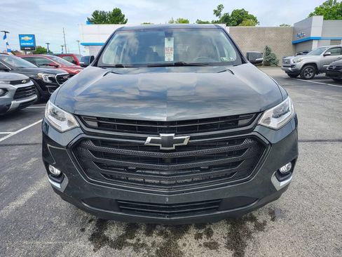 Used 2019 Chevrolet Traverse LT w/ LPO, Blackout Package AWD/4WD image 2