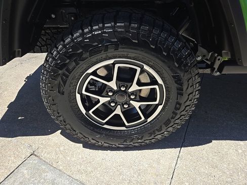 New 2025 Jeep Gladiator Rubicon w/ Safety Group image 30