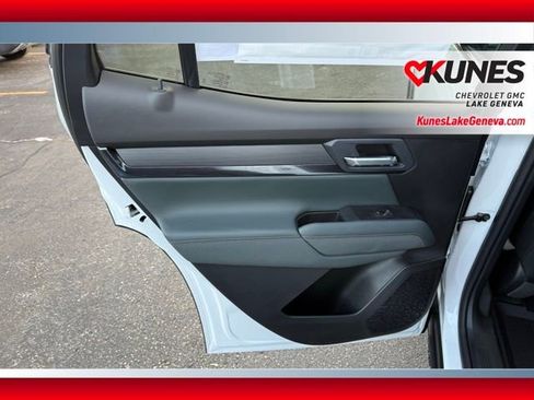 New 2026 GMC Terrain AT4 w/ Convenience Package III image 17