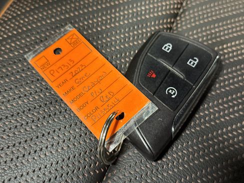 Used 2023 GMC Canyon AT4 image 40