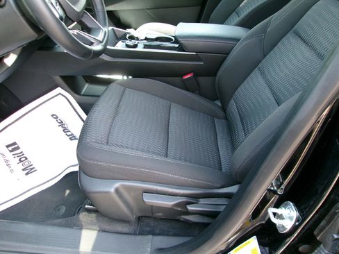 Used 2026 Chevrolet Equinox LT FWD image 10