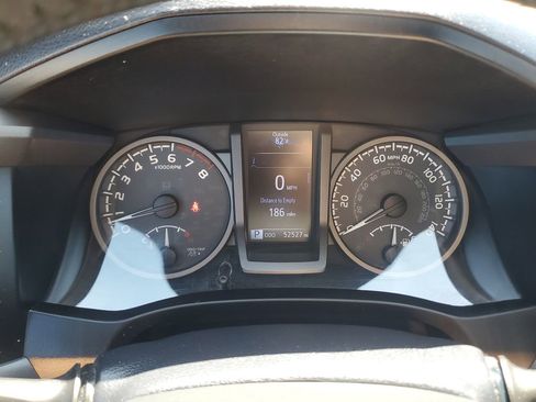 Used 2019 Toyota Tacoma TRD Off-Road RWD image 21