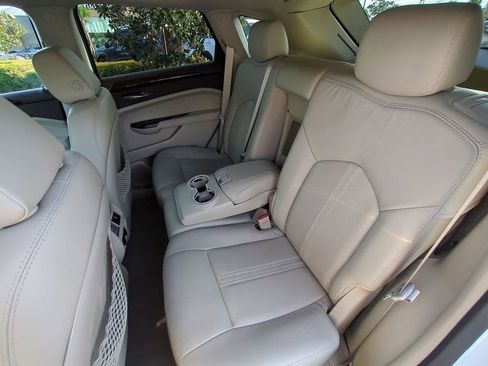 Used 2015 Cadillac SRX Premium image 14