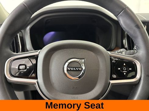 Used 2023 Volvo XC60 B5 Plus w/ Climate Package AWD/4WD image 14